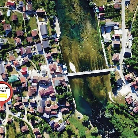 Apartman Amelaa Kulen Vakuf Exteriör bild