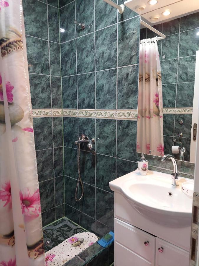 Apartman Amelaa Kulen Vakuf Exteriör bild